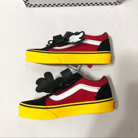 Mickey Mouse Moving Hands Vans NWT - Picture 3 of 6